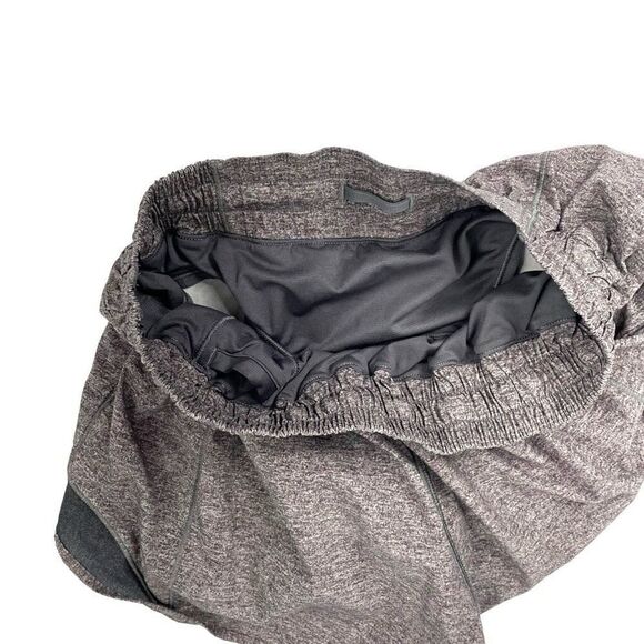 Lululemon Hotty‎ Hot Short II *Long 4" Size 6 - Picture 3 of 8